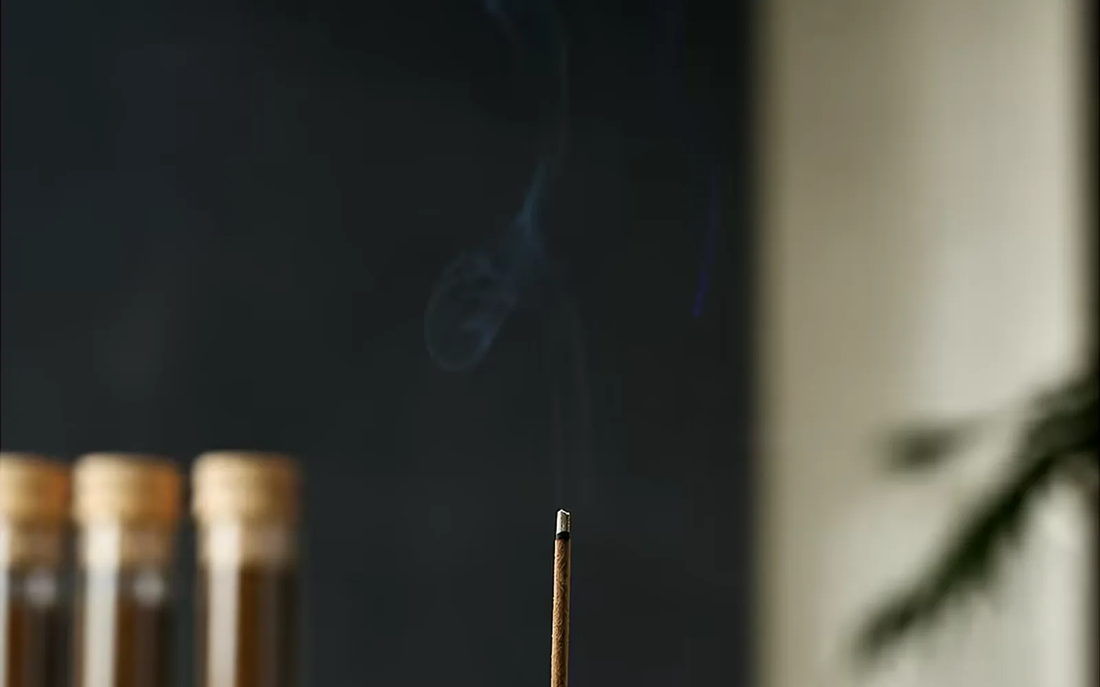Low smoke agarwood incense sticks wholesale for yoga and wellness retail
